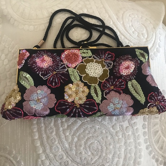Valerie Stevens Handbags - Valerie Stevens Beaded Purse